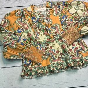 LOVE THE LABEL Blouse Size S